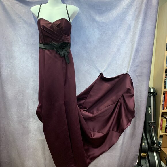 DISNEY FAIRYTALE WEDDINGS BY ALFRED ANGELO BRIDESMAID DRESS - Picture 4 of 16